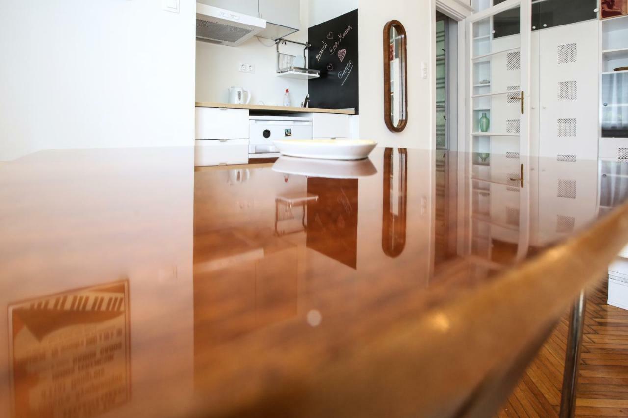 Bright Lights, Big Appartement Budapest